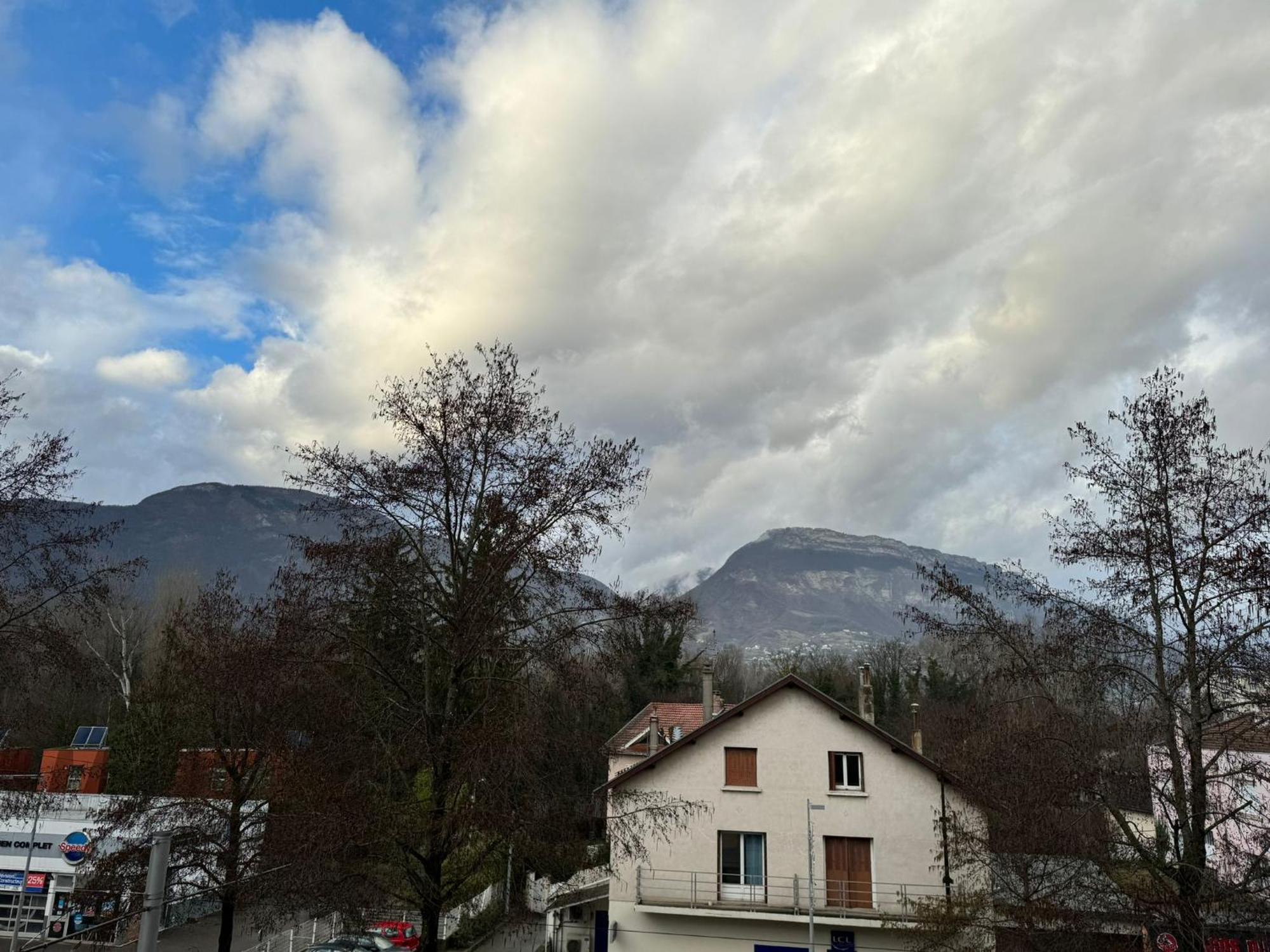 Appartement Proche Grenoble Centre Et Campus Saint-Martin-dʼHères Kültér fotó